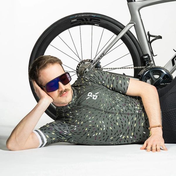 racing jackets khaki cycling jersey men 2021 summer team pltn sell apparel mtb cycle wear road bike short sleeve sport riding shirt, Black;red
racing jackets khaki cycling jersey men 2021 summer team pltn sell apparel mtb cycle wear road bike short sleeve sport riding shirt, Black;red