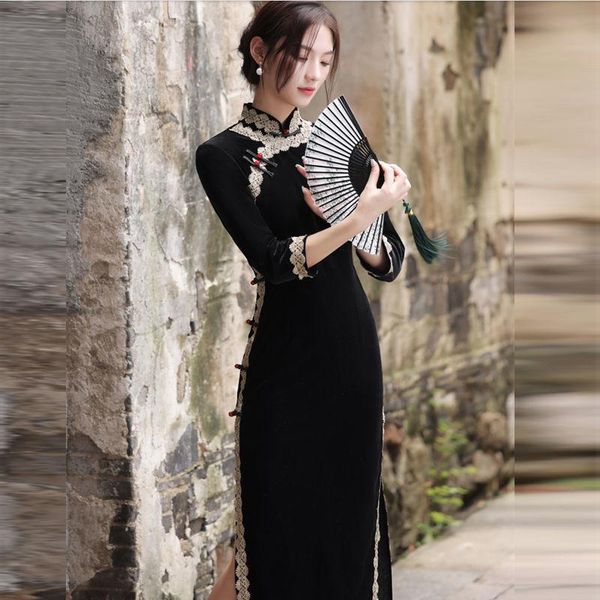 ethnic clothing velvet cheongsam 2021 autumn young retro chinese style black improved dress., Red
ethnic clothing velvet cheongsam 2021 autumn young retro chinese style black improved dress., Red