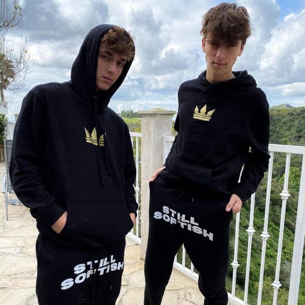 running sets "still softish sweatpants+hoodies men's women fashion fleece to keep warm tracksuit 2021 in autumn and winter fit&quo, Black;blue
running sets "still softish sweatpants+hoodies men's women fashion fleece to keep warm tracksuit 2021 in autumn and winter fit&quo, Black;blue