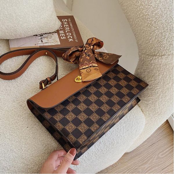 factory wholesale women leathers shoulder bags elegant brown printed handbag large capacity fashion leather handbags clamshell ribbon bow la, Black;red
factory wholesale women leathers shoulder bags elegant brown printed handbag large capacity fashion leather handbags clamshell ribbon bow la, Black;red