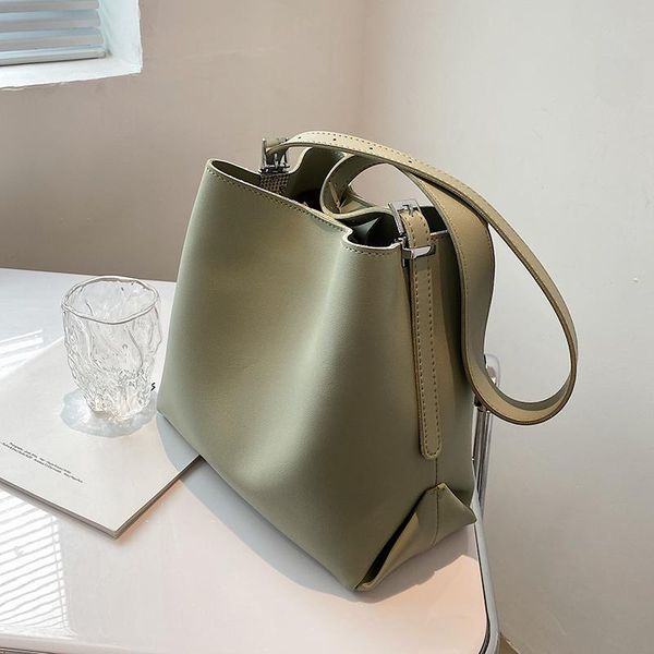 leather bucket shoulder crossbody bag for women 2021 simple trendy luxury solid color handbags female travel cross body
leather bucket shoulder crossbody bag for women 2021 simple trendy luxury solid color handbags female travel cross body