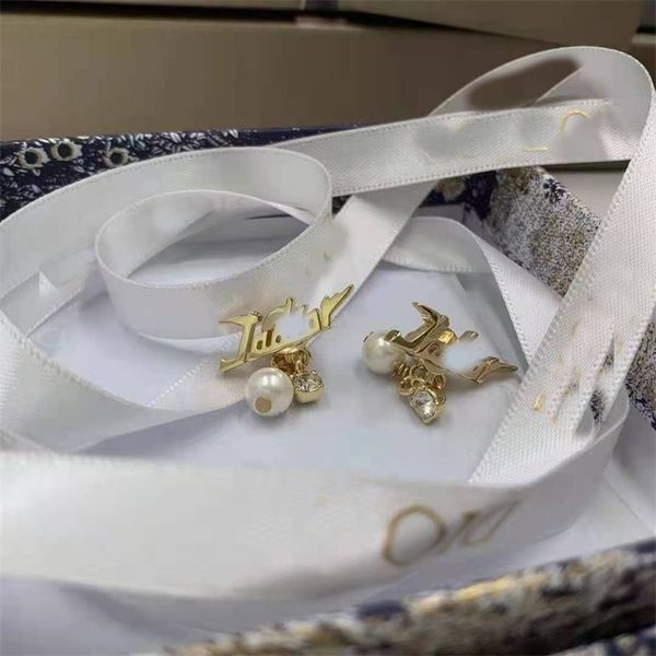 aaa designer jewelry letter pearl earrings with diamond, brass, earrings, female 925 silver needle wuhb
aaa designer jewelry letter pearl earrings with diamond, brass, earrings, female 925 silver needle wuhb