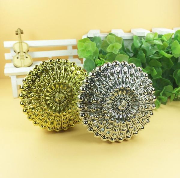 gift wrap luxury golden silver peacock round candy box treasure chest wedding favor party supplies
gift wrap luxury golden silver peacock round candy box treasure chest wedding favor party supplies