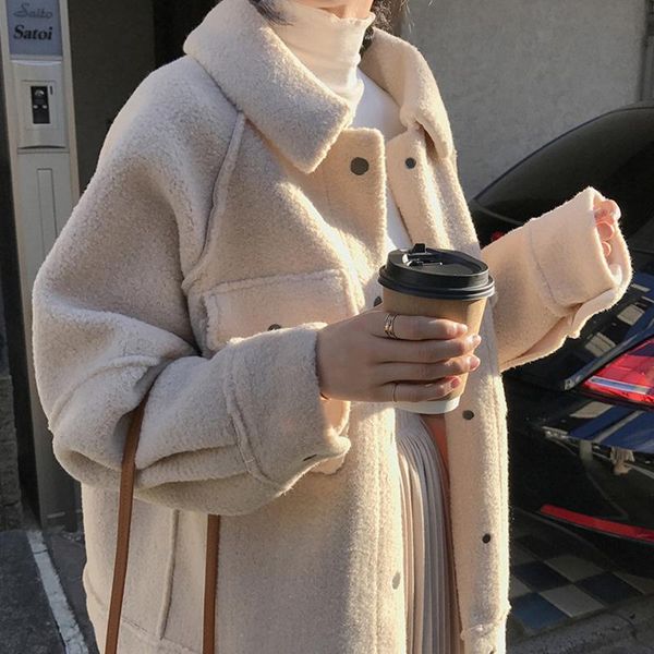 women's jackets loose spring 2021 fahsion women outwear teddy fur autumn faux sheepskin coat female basic bomber, Black;brown
women's jackets loose spring 2021 fahsion women outwear teddy fur autumn faux sheepskin coat female basic bomber, Black;brown