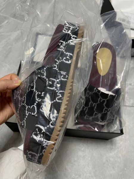 woman designe slippers shoes fashion beach thick bottom slipper platform lady sandals leather high heel, Black
woman designe slippers shoes fashion beach thick bottom slipper platform lady sandals leather high heel, Black
