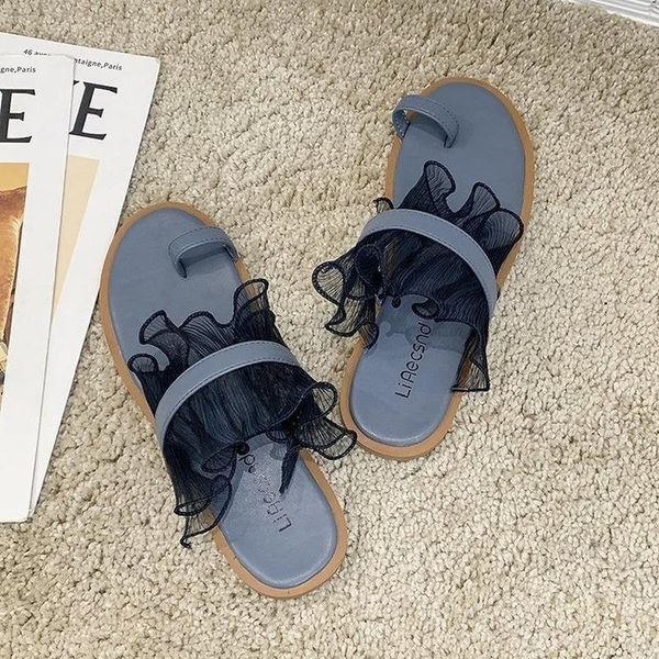 lace flip-flop sandals and slippers women wear korean version of the net red all-match casual flat roman shoes, Black
lace flip-flop sandals and slippers women wear korean version of the net red all-match casual flat roman shoes, Black