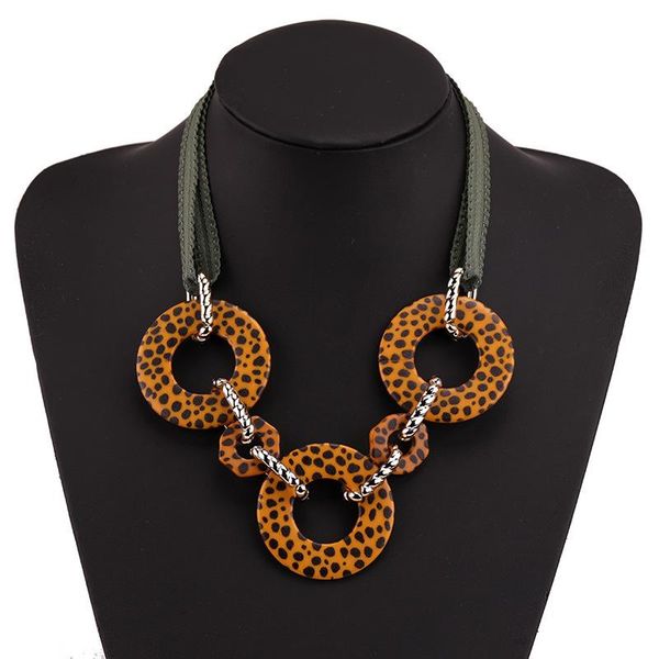 chokers 2021 arrival european jewelry acrylic leopard print pattern rope chain choker necklace women round geometric csual necklaces, Golden;silver
chokers 2021 arrival european jewelry acrylic leopard print pattern rope chain choker necklace women round geometric csual necklaces, Golden;silver