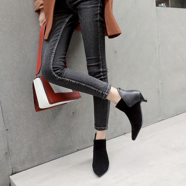 boots oversized ma'am short pure color blue patchwork pointed boot barrel high heel, Black
boots oversized ma'am short pure color blue patchwork pointed boot barrel high heel, Black