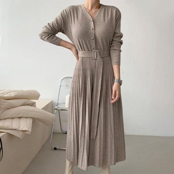 casual dresses mid-calf long sleeve v-neck patchwork winter women's dress korean chic elegant lace up waist slim pleated knitted, Black;gray
casual dresses mid-calf long sleeve v-neck patchwork winter women's dress korean chic elegant lace up waist slim pleated knitted, Black;gray