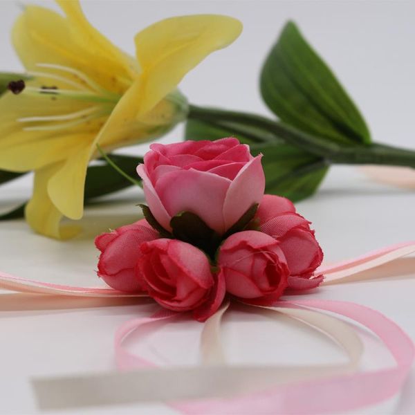 decorative flowers & wreaths redjck 10 pcs\lot handmade silk rose artificial hand for wedding guest bridesmaid bride wrist
decorative flowers & wreaths redjck 10 pcs\lot handmade silk rose artificial hand for wedding guest bridesmaid bride wrist