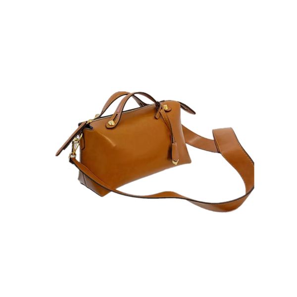 designer handbags luxury shoulder bags leather men travel bag large capacity hand luggage travel duffle totes different colors fashion brand
designer handbags luxury shoulder bags leather men travel bag large capacity hand luggage travel duffle totes different colors fashion brand