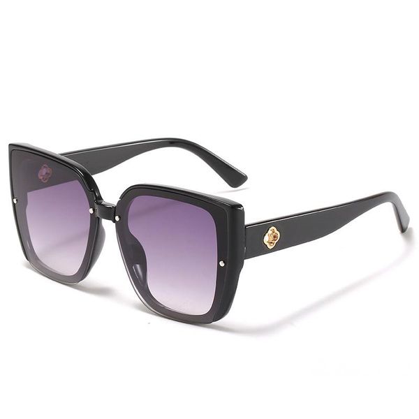 sunglasses 2021 foreign trade big frame cat-eye european and american gradient color retro fashion sunshade mirro, White;black
sunglasses 2021 foreign trade big frame cat-eye european and american gradient color retro fashion sunshade mirro, White;black