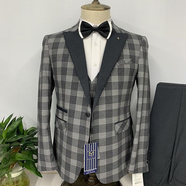men's suits & blazers 3 pcs suit set jacket pants vest / 2022 fashion men casual boutique plaid wedding host business dress coat trouse, White;black
men's suits & blazers 3 pcs suit set jacket pants vest / 2022 fashion men casual boutique plaid wedding host business dress coat trouse, White;black