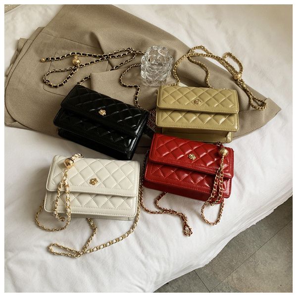 bag women's 2021 new fashion korean one shoulder small square with foreign temperament chain rhombic messenger bag
bag women's 2021 new fashion korean one shoulder small square with foreign temperament chain rhombic messenger bag