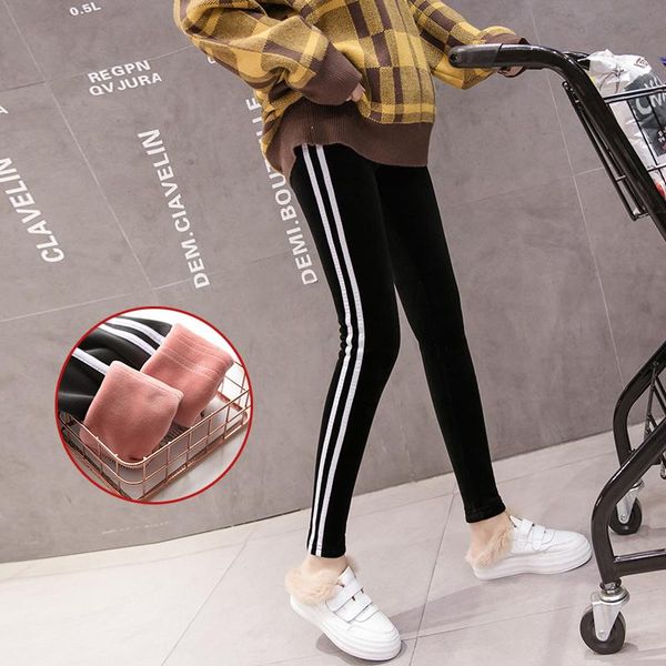 maternity bottoms 2021 winter thickness velvet pants for pregnancy women high waist cotton belly trouser with sides double white stripes
maternity bottoms 2021 winter thickness velvet pants for pregnancy women high waist cotton belly trouser with sides double white stripes