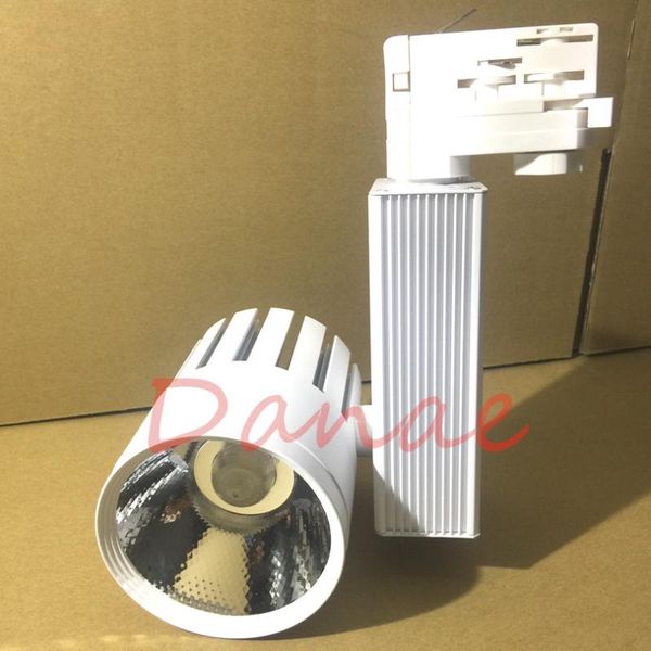 6pcs/lot 35w cob led track lighting dimmable 110v 220v spotlight white body shops stores home 4 wires 3 phase lights
6pcs/lot 35w cob led track lighting dimmable 110v 220v spotlight white body shops stores home 4 wires 3 phase lights