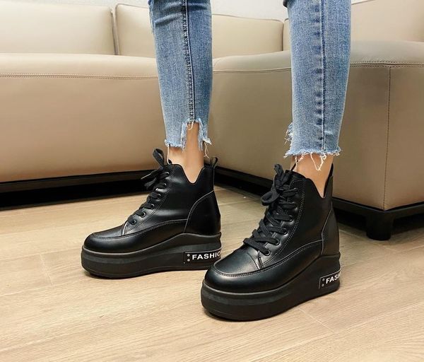 boots ladies cross strap platform sneakers women waterproof pu leather flats woman black casual vulcanized shoes
boots ladies cross strap platform sneakers women waterproof pu leather flats woman black casual vulcanized shoes