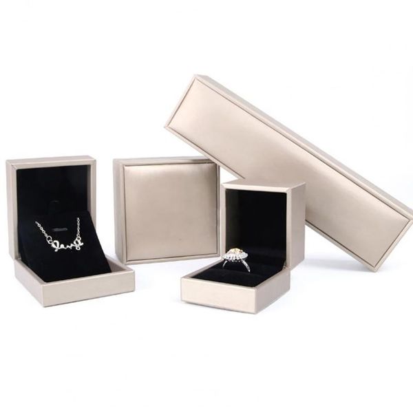jewelry pouches, bags arrival faux leather pendant ring display box bracelet necklace storage case wholesale drop, Pink;blue
jewelry pouches, bags arrival faux leather pendant ring display box bracelet necklace storage case wholesale drop, Pink;blue