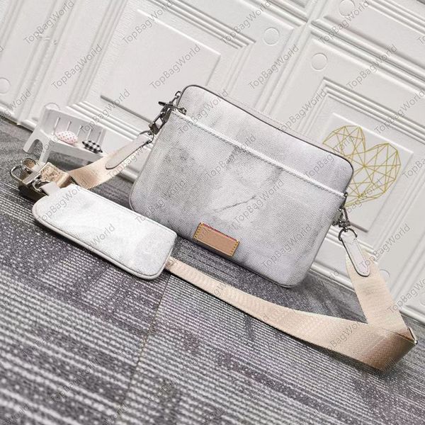 mens handbag luxurys designers bags men three piece satchel 5320 messenger small postman bag slanting suitable for the fashionable choice of
mens handbag luxurys designers bags men three piece satchel 5320 messenger small postman bag slanting suitable for the fashionable choice of