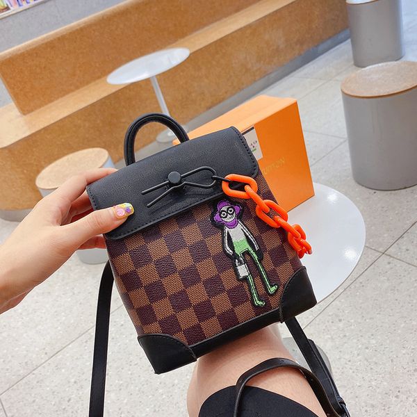 factory direct sale 75% off female 2021 new korean version ins net red portable bucket texture foreign style single shoulder messenger bags
factory direct sale 75% off female 2021 new korean version ins net red portable bucket texture foreign style single shoulder messenger bags