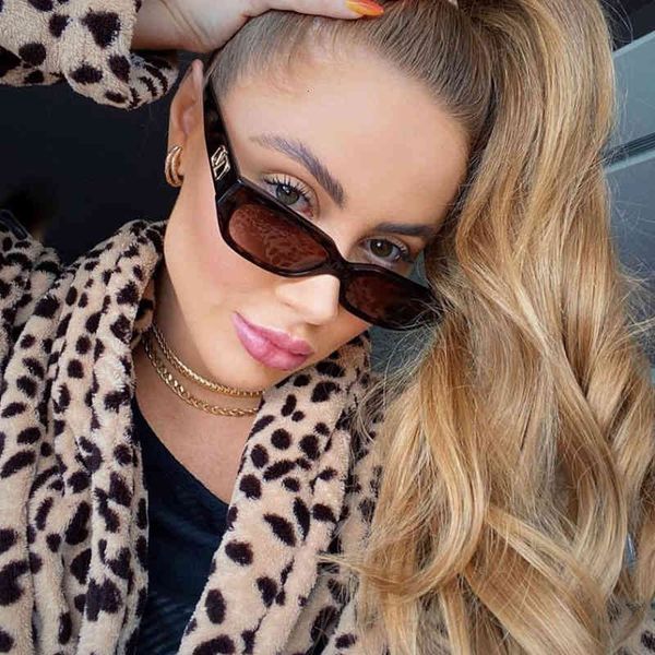 sunglasses vintage lady small square women 2021 fashion luxury brand design travel hip hop sun glasses for female uv400, White;black
sunglasses vintage lady small square women 2021 fashion luxury brand design travel hip hop sun glasses for female uv400, White;black