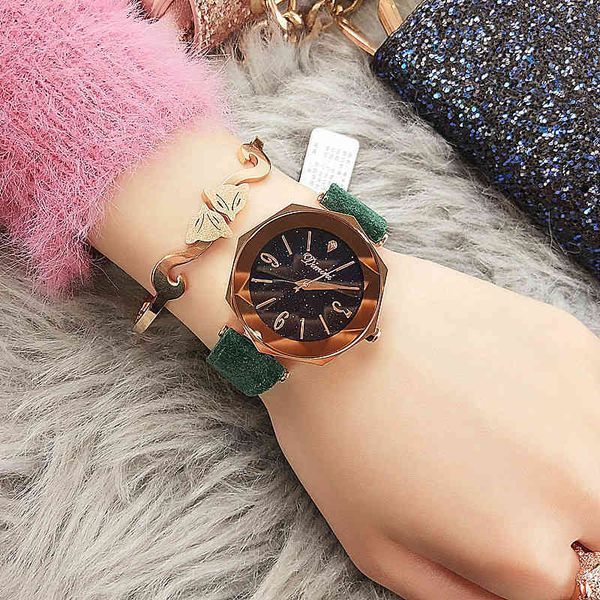 watch special counter dimini women's fashion star face frosted leather waterproof wristband, Slivery;brown
watch special counter dimini women's fashion star face frosted leather waterproof wristband, Slivery;brown