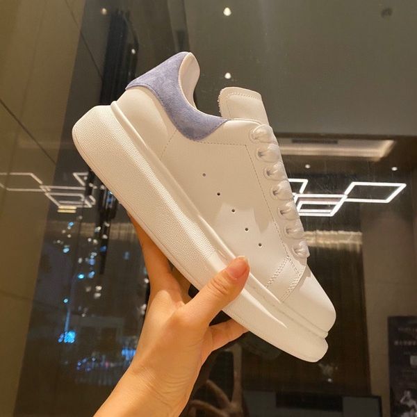 2021 sock casual shoes pairs men designers womens trainer cushion speed sneakers triple s black outdoor platform socks sneaker, Red;white
2021 sock casual shoes pairs men designers womens trainer cushion speed sneakers triple s black outdoor platform socks sneaker, Red;white