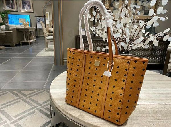 female lash tote bags 2021 handbags imitation brands luxury designs clutch brown color purse and original flower wallet
female lash tote bags 2021 handbags imitation brands luxury designs clutch brown color purse and original flower wallet