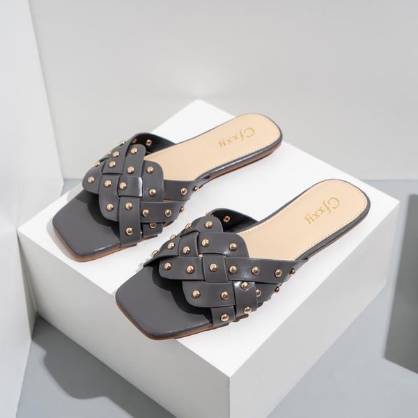 slippers 2021 luxury summer rivet weave women large size ladies flat casual shoes beach slide flip flops plus 42, Black
slippers 2021 luxury summer rivet weave women large size ladies flat casual shoes beach slide flip flops plus 42, Black