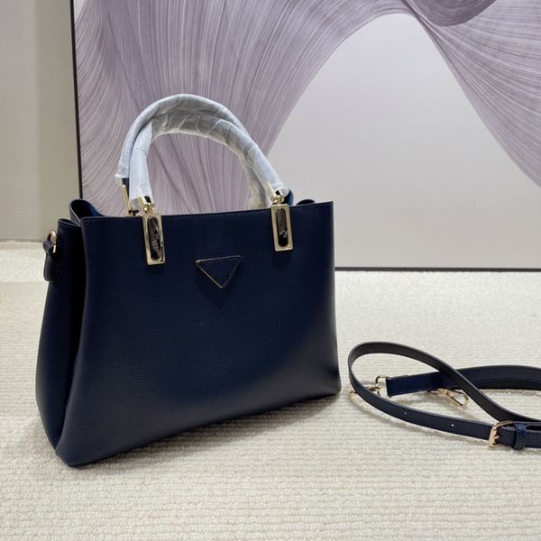 handbag designer luxury totes bag crossbody shoulder bags handbags tote cross body plain high-quality fashion brand 7 colors with original b
handbag designer luxury totes bag crossbody shoulder bags handbags tote cross body plain high-quality fashion brand 7 colors with original b