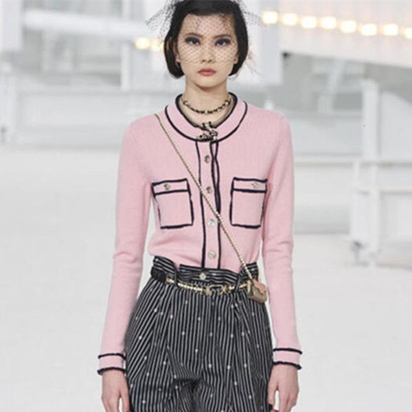 t shirt runway sweater cardigan women 2021 spring round neck single breasted pink/red knitted jacket ladies top, White
t shirt runway sweater cardigan women 2021 spring round neck single breasted pink/red knitted jacket ladies top, White