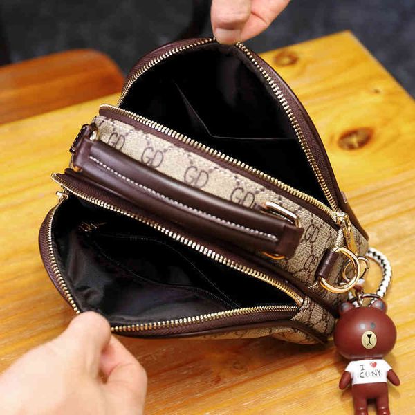 2022 factory wholesale handbag red small bag summer leather women's versatile one shoulder bag
2022 factory wholesale handbag red small bag summer leather women's versatile one shoulder bag