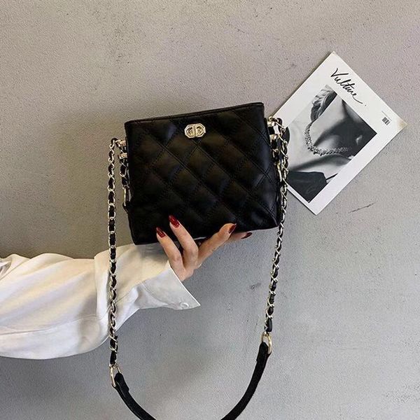 shoulder bags classic texture vintage alligator leather delicate creative design women pure small totes crossbody handbag
shoulder bags classic texture vintage alligator leather delicate creative design women pure small totes crossbody handbag