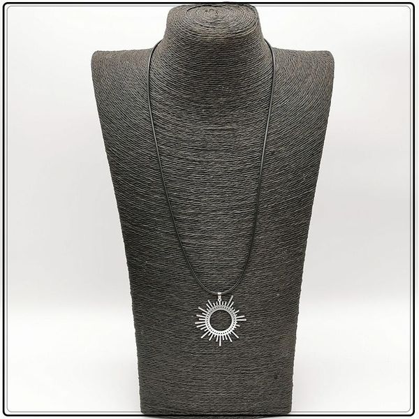 pendant necklaces fashion simplicity planet sun metal necklace for women silver-color personality trendy punk jewelry party accessorie
pendant necklaces fashion simplicity planet sun metal necklace for women silver-color personality trendy punk jewelry party accessorie