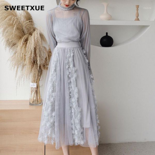 women's tracksuits sweetxue beach holiday twopiece suit 2021 summer perspective long-sleeved high-waist feather casual chic sweet mesh, Gray
women's tracksuits sweetxue beach holiday twopiece suit 2021 summer perspective long-sleeved high-waist feather casual chic sweet mesh, Gray