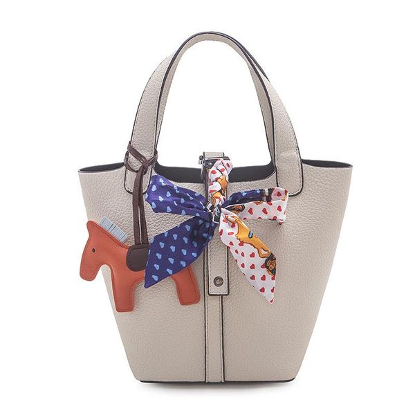 evening bags 2021 fashion color matching leather bucket bag litchi pattern simple and versatile temperament portable women's
evening bags 2021 fashion color matching leather bucket bag litchi pattern simple and versatile temperament portable women's