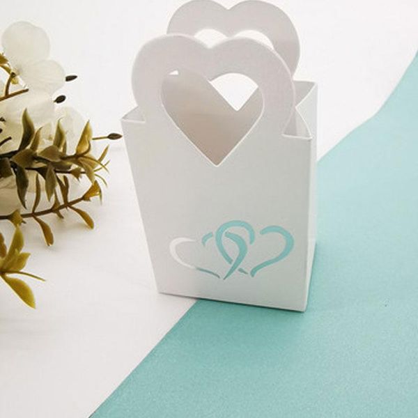 gift wrap mini handbag small pearl paper sugar box iron silver love hand carry
gift wrap mini handbag small pearl paper sugar box iron silver love hand carry