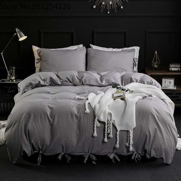 classic bedding set solid color duvet cover gray white bed quilt 2/3 piece comforter european style sets
classic bedding set solid color duvet cover gray white bed quilt 2/3 piece comforter european style sets