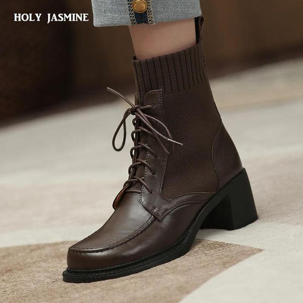 boots thick heels square toe women ankle genuine leather office lady casual cross-tied zip shoes woman 2021 autumn winter, Black
boots thick heels square toe women ankle genuine leather office lady casual cross-tied zip shoes woman 2021 autumn winter, Black