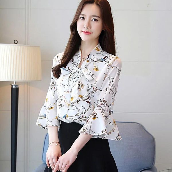 women's blouses & shirts elegant fashion printed t shirt korean style crop 2021 summer v-neck versatile flare sleeve office white blous
women's blouses & shirts elegant fashion printed t shirt korean style crop 2021 summer v-neck versatile flare sleeve office white blous