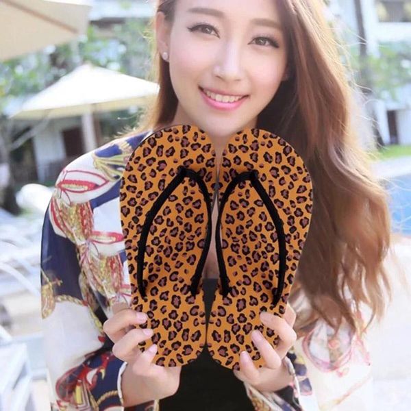 slippers leopard print flip flops women summer high-quality beach female sandals non-slip casual flat polka-dot slides, Black
slippers leopard print flip flops women summer high-quality beach female sandals non-slip casual flat polka-dot slides, Black