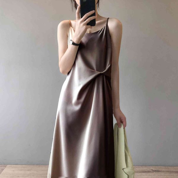korean gentle satin suspender dress for womens summer solid color elegant long midi dress twisted a-line dress female trend 210514, Black;gray
korean gentle satin suspender dress for womens summer solid color elegant long midi dress twisted a-line dress female trend 210514, Black;gray