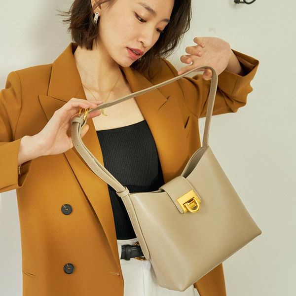 evening bags luxury leather handbags 2021 shoulder bag bucket big cowhide diagonal street fashion lady
evening bags luxury leather handbags 2021 shoulder bag bucket big cowhide diagonal street fashion lady