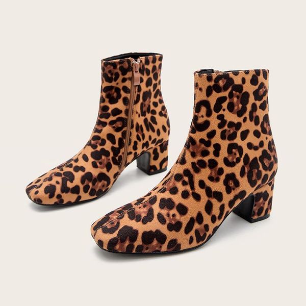 boots rock shoes woman rubber luxury designer winter footwear boots-women zipper clogs platform rain fashion 2021 ankle leopard, Black
boots rock shoes woman rubber luxury designer winter footwear boots-women zipper clogs platform rain fashion 2021 ankle leopard, Black