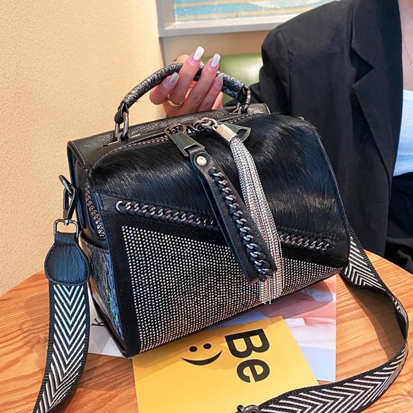 evening bags torebki damskie 2021 autumn horsehair handbag diamond-studded horizontal boston women's bag shoulder messenger
evening bags torebki damskie 2021 autumn horsehair handbag diamond-studded horizontal boston women's bag shoulder messenger