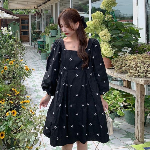 maternity dresses floral embroidery dress hubble-bubble sleeve embroidered party square collar pregnant woman a-line loose, White
maternity dresses floral embroidery dress hubble-bubble sleeve embroidered party square collar pregnant woman a-line loose, White