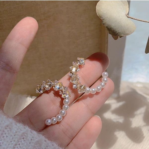hoop & huggie classic elegant pearl zircon earrings for women girls geometric round circle crystal fashion jewelry, Golden;silver
hoop & huggie classic elegant pearl zircon earrings for women girls geometric round circle crystal fashion jewelry, Golden;silver