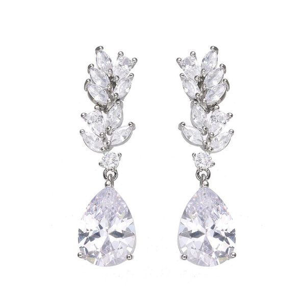 stud bettyue fashion ingenious zirconia design for women elegant earring with shiny waterdrop shape charming jewelry party gift, Golden;silver
stud bettyue fashion ingenious zirconia design for women elegant earring with shiny waterdrop shape charming jewelry party gift, Golden;silver