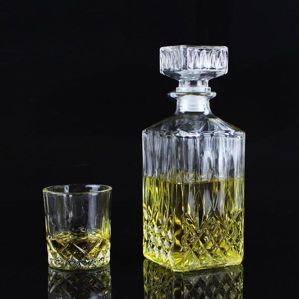 wine glasses creative transparent luxury lead square glass bottle whiskey decanter alcohol container pourer carafe for bar
wine glasses creative transparent luxury lead square glass bottle whiskey decanter alcohol container pourer carafe for bar