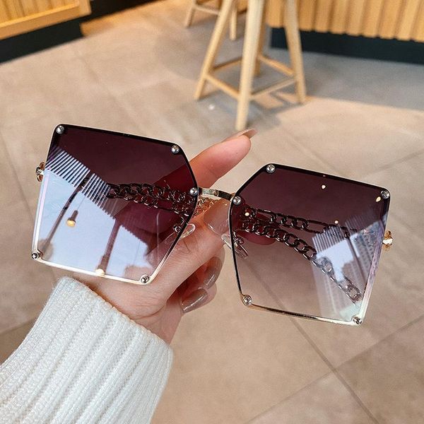 sunglasses 2021 fashion oversize gradient for women vintage alloy chain frame rivet square sun glasses female elegant shades, White;black
sunglasses 2021 fashion oversize gradient for women vintage alloy chain frame rivet square sun glasses female elegant shades, White;black